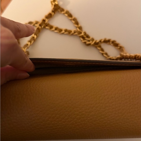 Tory Burch Mustard Leather Crossbody Bag with Gold Chain - Picture 3 of 5